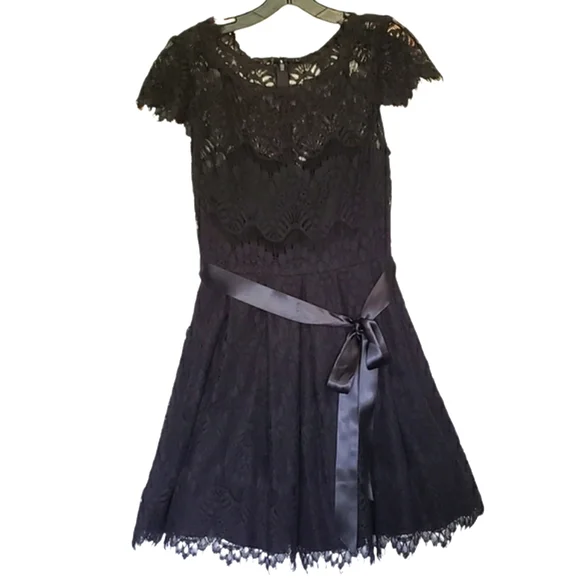 chinese dress ladies Amazon.com: Xscape Women's Short Sleeve Embroidered Lace Boat Neck Maxi  Dress with Center Back Zipper, Rose/Gold, 6 : Clothing, Shoes & Jewelry